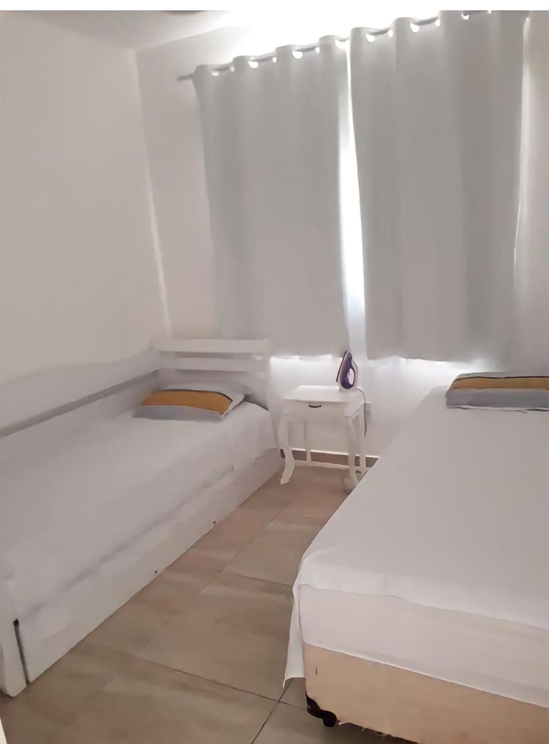 Casa De Veraneio Em Monte Gordo Guarajuba Camassari